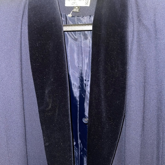 VINTAGE JACKET DRESS - Picture 4 of 9